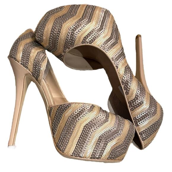 Steve Madden Nude Tone Disko Sequin Platform Pumps in Womens Size 9 NIB - Picture 1 of 11